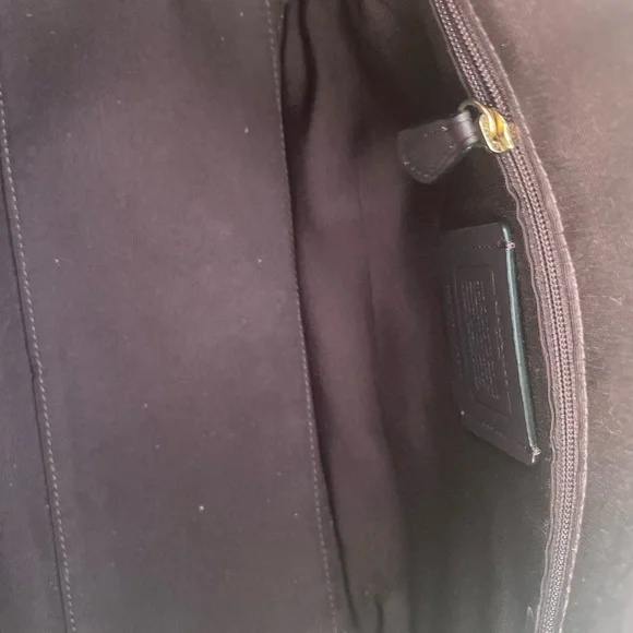 Coach Black Pebbled Leather Medium Rowen With Gold Hardware - Picture 7 of 7